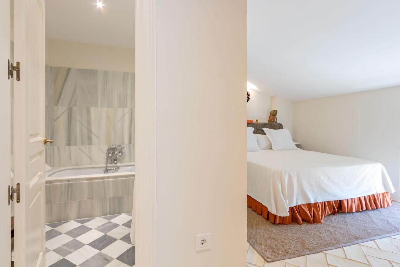 Casa De La Moneda Residences Sevilla Kamer foto